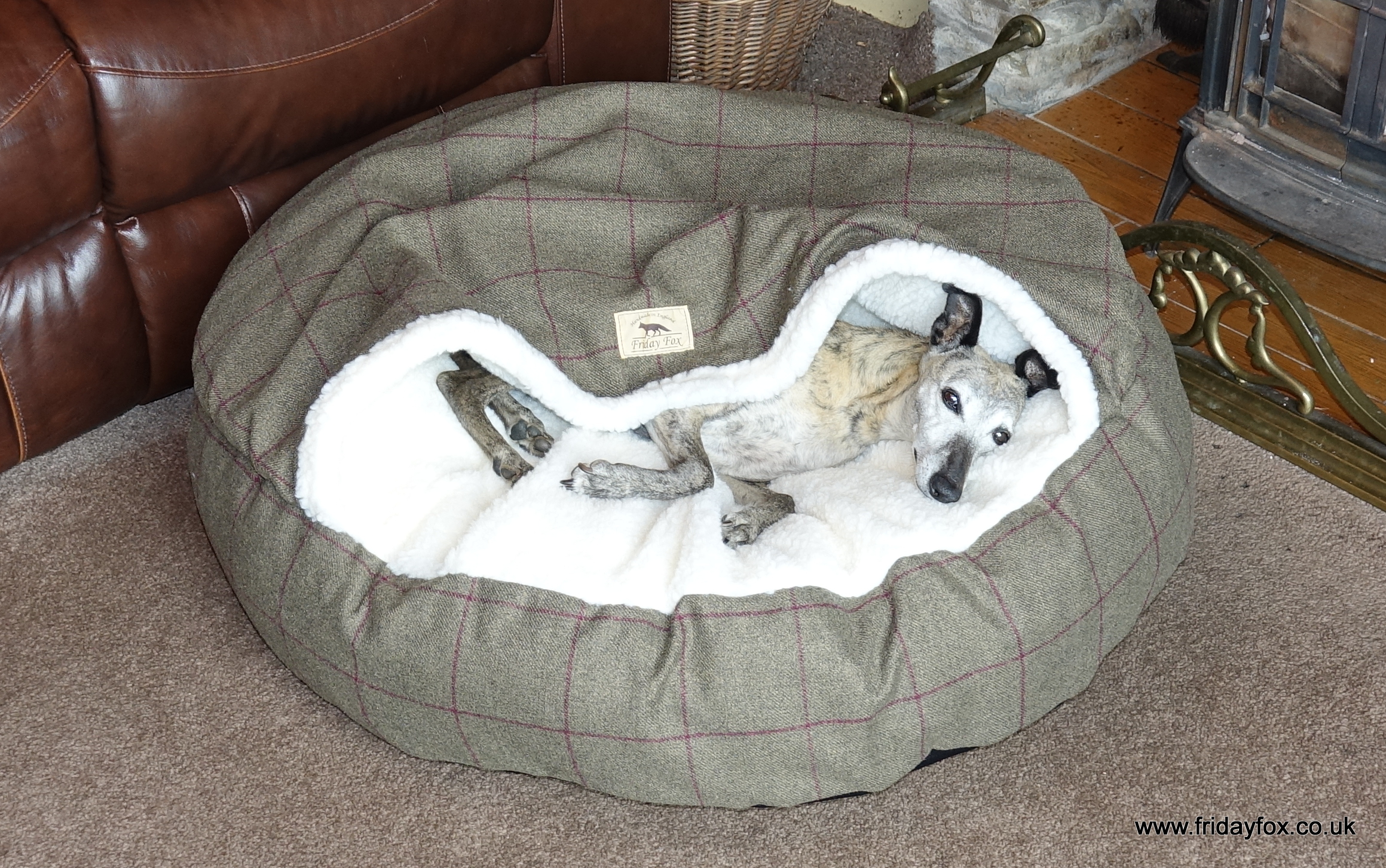 Tweed Fox Cave Dog Bed